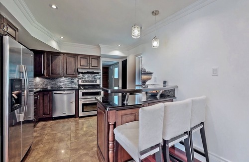 Toronto House | Entire unshared cozy house for your entire family