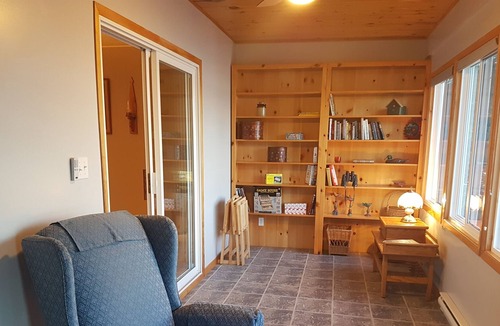 Golden Lake House | Escape on Golden! Golden Lake, Ottawa Valley