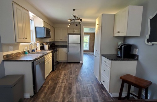 Whitewater Region Cottage | Escape the city to this quiet home along the beautiful Ottawa River