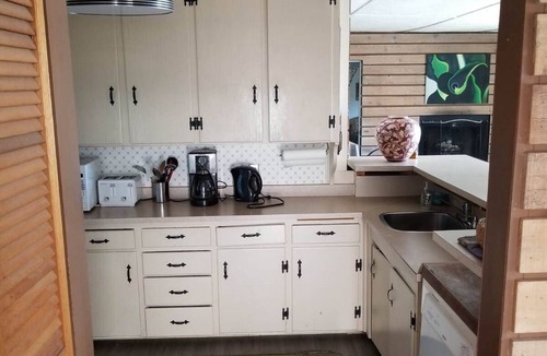 Northern Ontario Cabin | Escape to Island Paradise - Clearwater Bay, L.O.T.W.