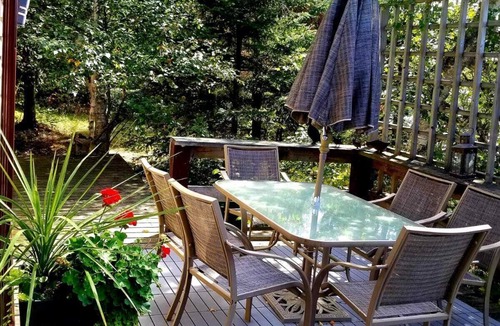 Northern Ontario Cabin | Escape to Island Paradise - Clearwater Bay, L.O.T.W.