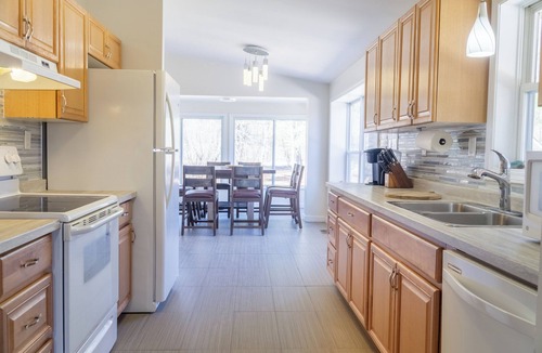 Haliburton Cottage | Escape to Tranquility at Whispering Woods Cottage