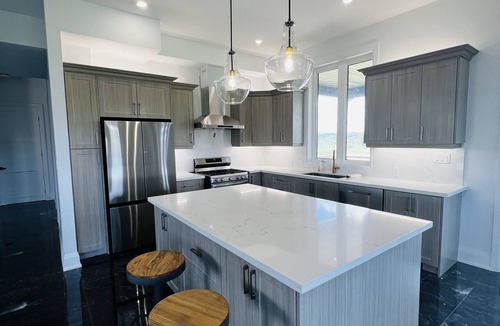 Mansfield House | Estate house with forested land,stunning scenes & sweeping valley