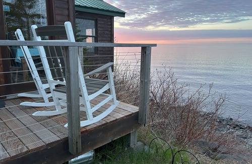 Croftville Cabin | Eve’s Place Lakeside Cabin 1