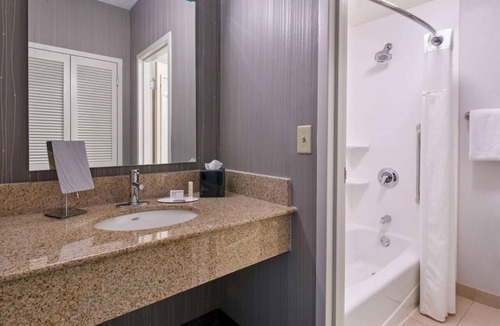 Eden Prairie Resort | Excellent Choice! 2 Units with View of the Courtyard, Pool, Pets Allowed w/Fee
