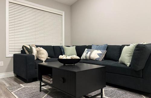 Windsor House | Executive Home in Windsor close to the airport