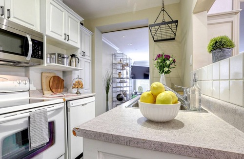 Lawrence Park South House | Executive Home on the Park