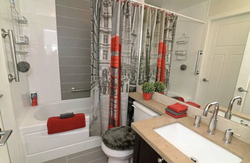 Regional District of Nanaimo Condo | Executive Luxurious Condo in Downtown Nanaimo