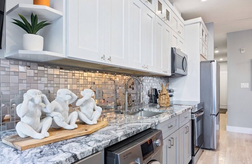 Windsor Apartment | Executive Style, Full amenteties, Close to all DT Entertainment