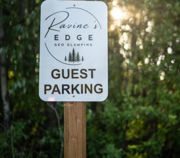 Leduc County Other | Experience Luxury Glamping at Ravines Edge Geo Glamping