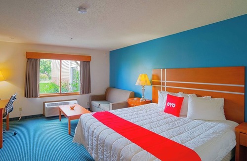 Redwood Falls Hotel | Explore Redwood Falls from Budget King Room w/Casino & Dining Nearby