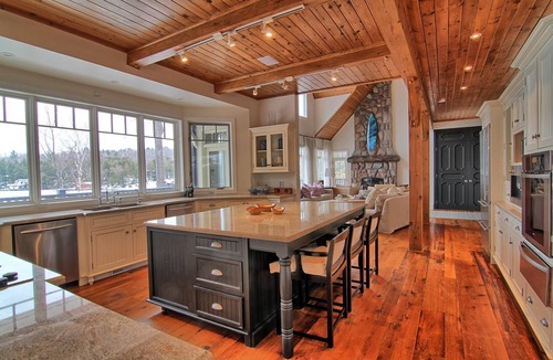 Seguin Cottage | Exquisite 5 Bdrm 4 Bath Cottage with Boathouse and Professional Gym! SW Views!