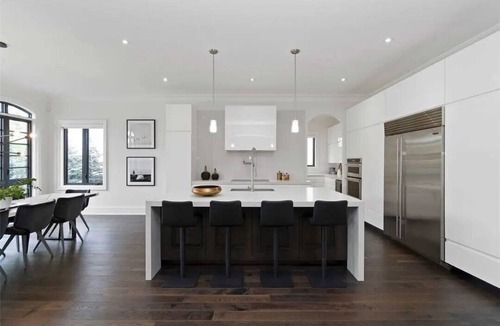 Pickering Villa | Exquisite private Villa just outside of the city.
