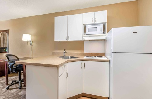 Maple Grove Hotel | Extended Stay America Suites Minneapolis Maple Grove