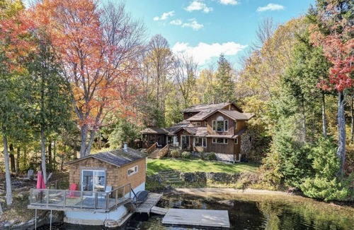North Kawartha Cottage | Fabulous Chandos Lake Getaway- Family-Friendly, Pet-Friendly, Game Rm, 2 Docks!