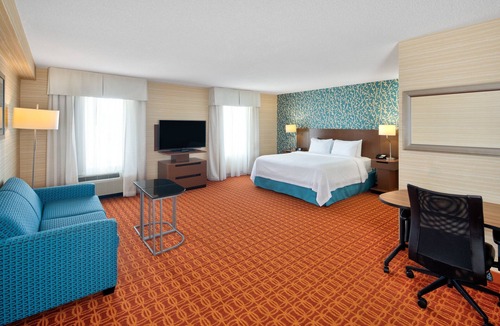 Northeast Mississauga Hotel | Fairfield Inn and Suites by Marriott Toronto Airport