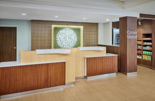 Kanata Lakes - Marchwood Lakeside - Morgan's Grant - Kanata Hotel | Fairfield Inn & Suites by Marriott Ottawa Kanata