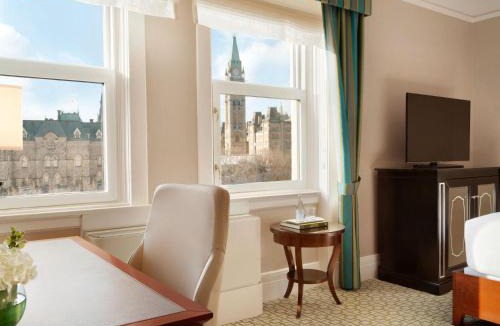 Byward Market - Parliament Hill Hotel | Fairmont Chateau Laurier