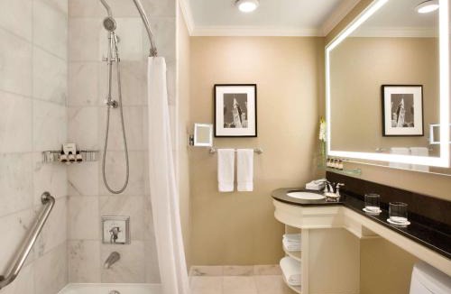 Byward Market - Parliament Hill Hotel | Fairmont Chateau Laurier
