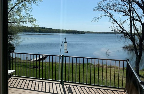 Elysian Cabin | Fall is BEAUTIFUL @ LAKE Francis! Winter Specials, flexible, inquire! n