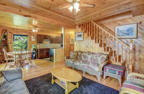 Marmora and Lake Cottage | Family Friendly Beautiful Lake Front Cottage