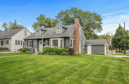 St. Louis Park House | Family Friendly Home in Great Location