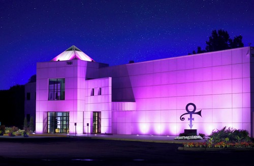 Chanhassen House | Family Friendly Retreat Minutes from Excelsior, Lake Minnetonka & More