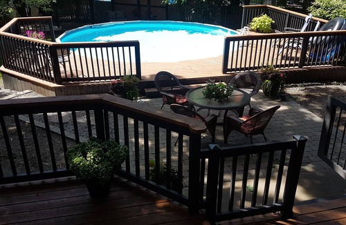 Lakeport House | Family friendly with pool & hot tub. Walk to beach!