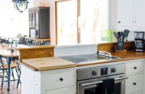 Dysart et al Cottage | Family Oriented 4 season Cottage with Hot Tub on Kennisis Lake, Haliburton