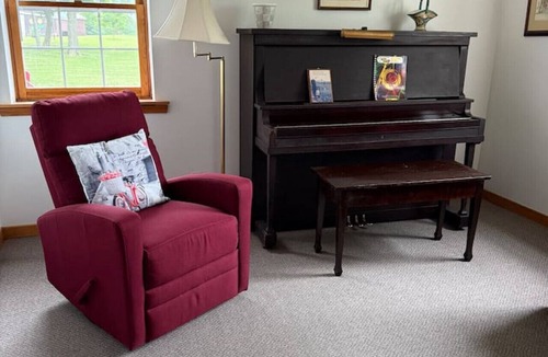 Wellington House | Farmhouse PEC - Cozy Prince Edward County Retreat