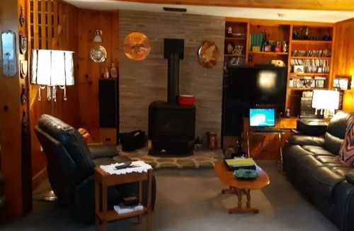 Minden Other | Farmhouse with waterfront!