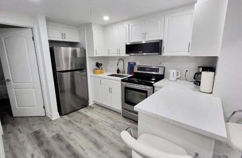 Meadowvale Village Apartment | Feel Like Home/Bs Mississauga