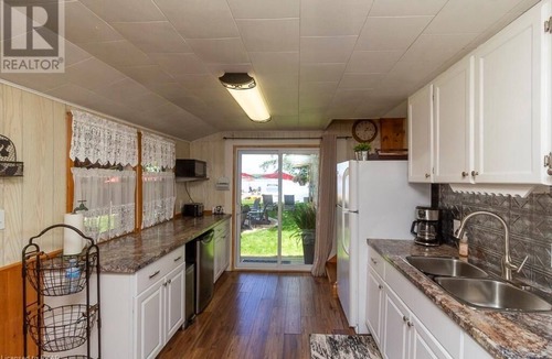 North Kawartha Cottage | Ferry Glen Falls on Chandos Lake