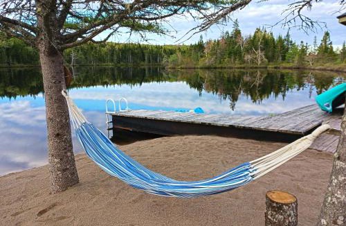 French Road House | Fiddler's Lake Escape