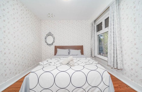 Newtonbrook House | Finch Terminal Station-Yonge and Finch Intersection