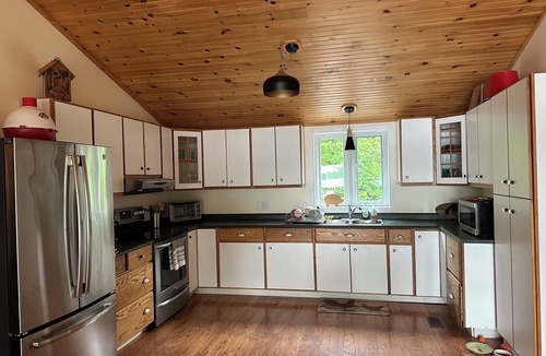 Cloyne Cottage | Fish Upon a Star is located on Skootamatta lake in Cloyne, Ontario.