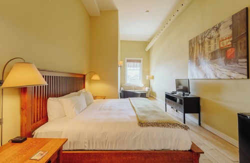 Stratford Hotel | Foster's Inn