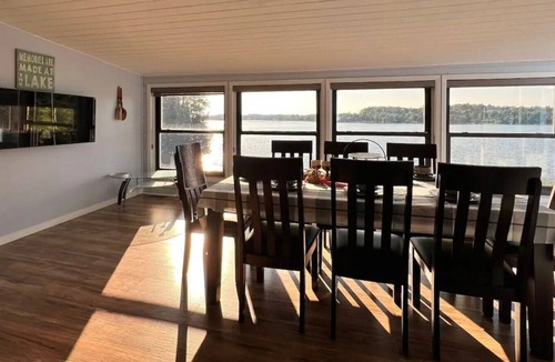 Selwyn House | Four bedroom - Two bathroom family retreat