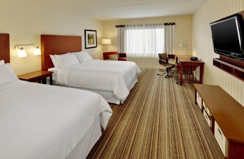Cambridge Hotel | Four Points by Sheraton Cambridge Kitchener, Ontario