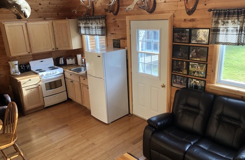 Wallace Cottage | Fox Harbour Wilderness Lodge
