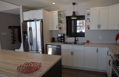 Magnetawan Cottage | Fox Run: Waterfront Lakehouse with Impressive Views and Luxury Details