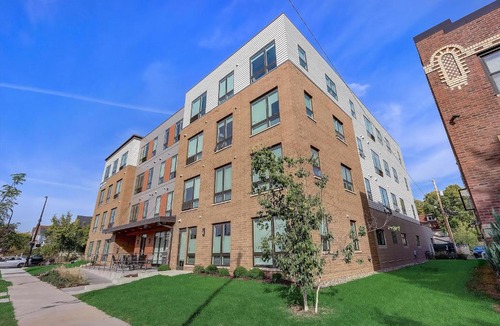 Powderhorn Apartment | FRONTDESK The Central Apts Minneapolis