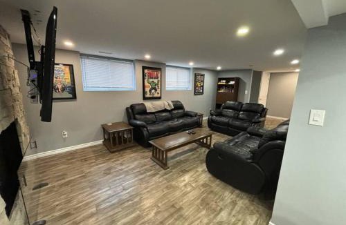 Woodslee House | Full House - 5 Bed, 2 Bath - East