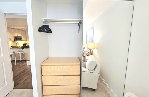Old Mill Condo | Fully Appointed Executive Condo