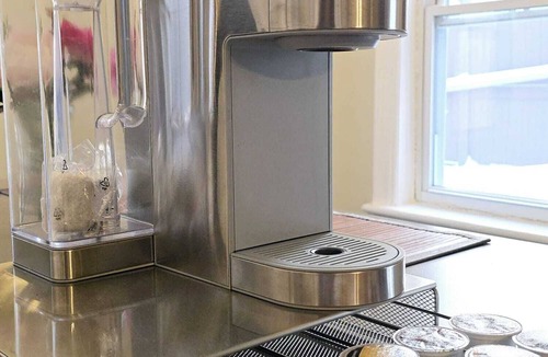 Glebe House | Fully Furnished Stylish and Spacious Retreat in the Glebe, Ottawa, with Parking