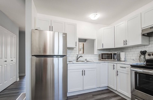 Exeter House | Fully Renovated Townhouse with New Foosball Table!