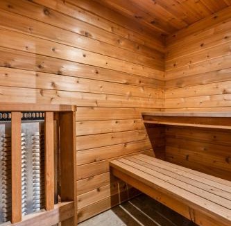 East Gull Lake House | Fun on Floan Point