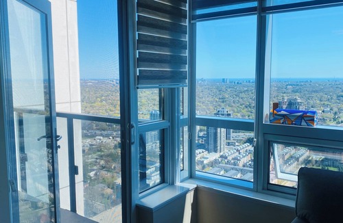 North York Condo | Furnished business apartment with view & amenities - monthly rental only