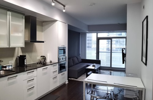 Thornhill Condo | Galactic Empire's Lounge (Actually in Downtown Toronto near Union Station)
