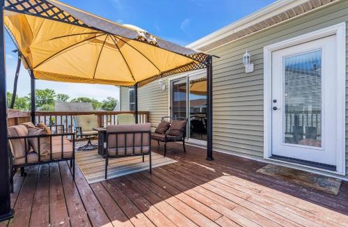 Ocean Gate House | Game Room, Kayaks, Steps to the Ocean!